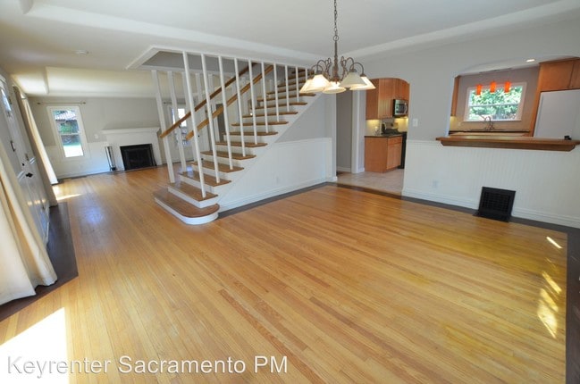 Building Photo - 3 br, 2 bath House - 2090 Canterbury Road