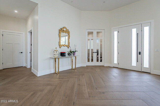 Foto del edificio - 3303 N 60th St