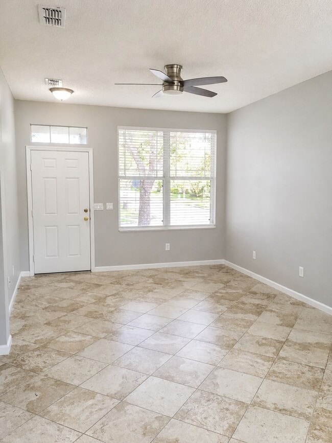 Photo - Townhome in Avalon Park
