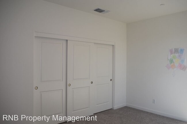 Building Photo - 4 br, 3.5 bath House - 2853 Honey Opal Ave