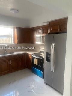 Foto del edificio - 75 NE 172nd St