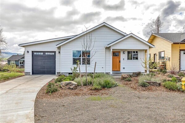 Foto del edificio - 303 Gangnes Dr