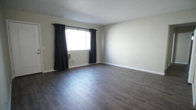 Building Photo - 2236 Hauser blvd