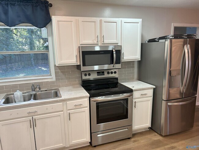 Foto del edificio - 3815 Ridgecrest Cir SW