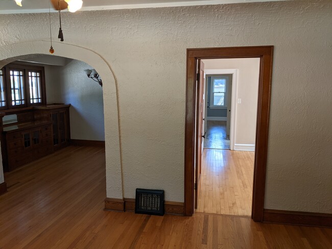 circular layout - 2576 N 70th St