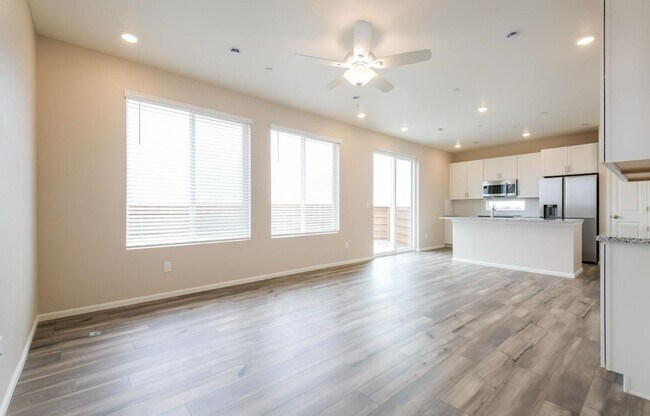 Foto del edificio - 10137 Scranton Way