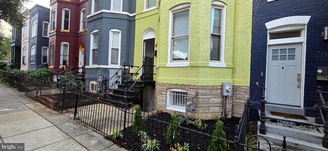 Foto del edificio - 1119 Montello Ave NE