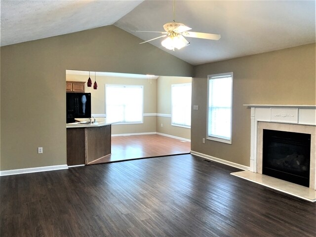 Foto del edificio - 112 Pine Orchard Ct