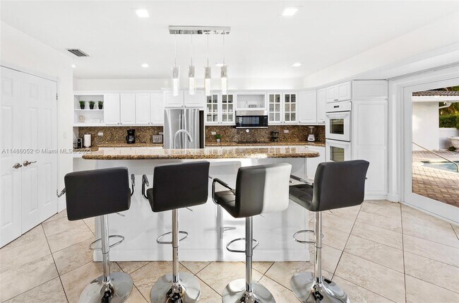 Building Photo - 413 Tamarind Dr