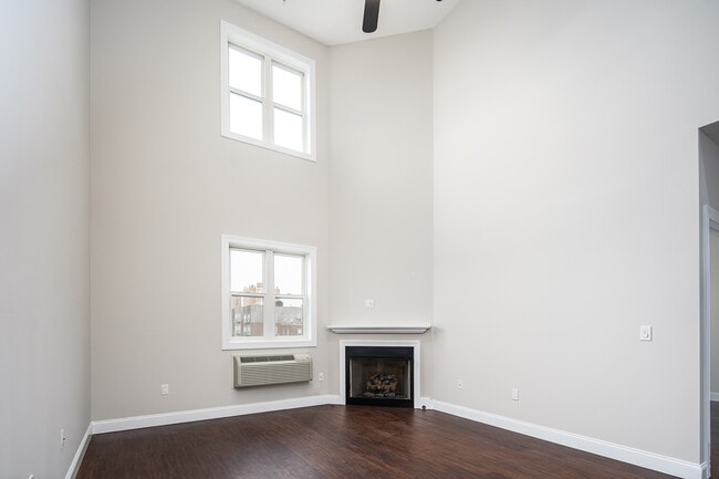 Building Photo - 6111 FILLMORE Pl