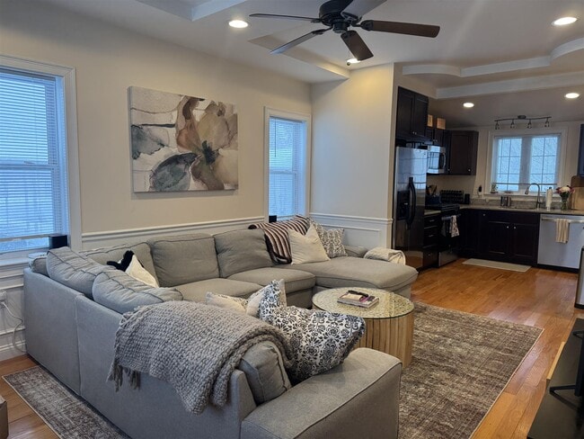 Building Photo - 11 Winthrop Ct