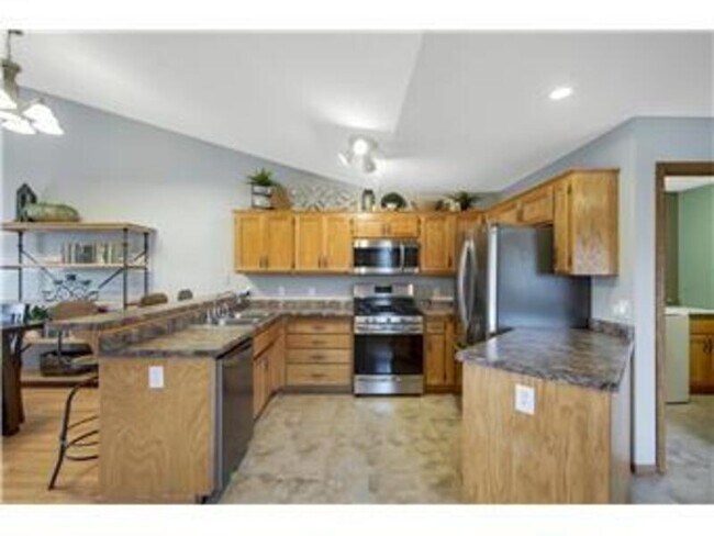 Foto del edificio - 6148 Mill Run Rd