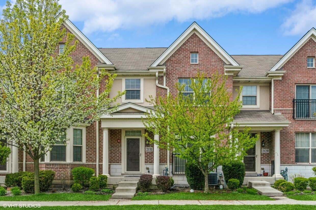 2131 Apple Hill Ln, Buffalo Grove, IL 60089 Townhouse for Rent in