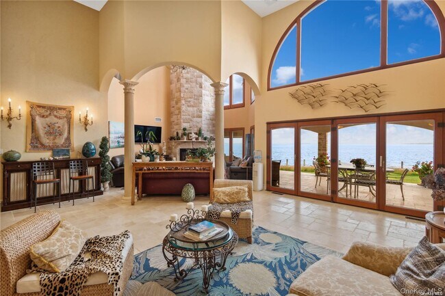 Foto del edificio - 13 Seatuck Ln