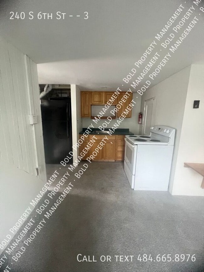 Foto del edificio - 240 S 6th St