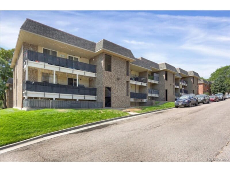 Primary Photo - 4603 S Lowell Blvd