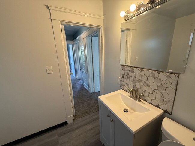 Building Photo - 14016 Castalia Ave