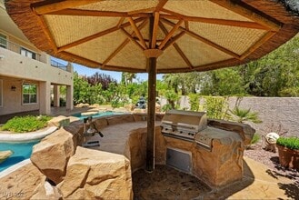 Building Photo - 3010 Hammerwood Dr