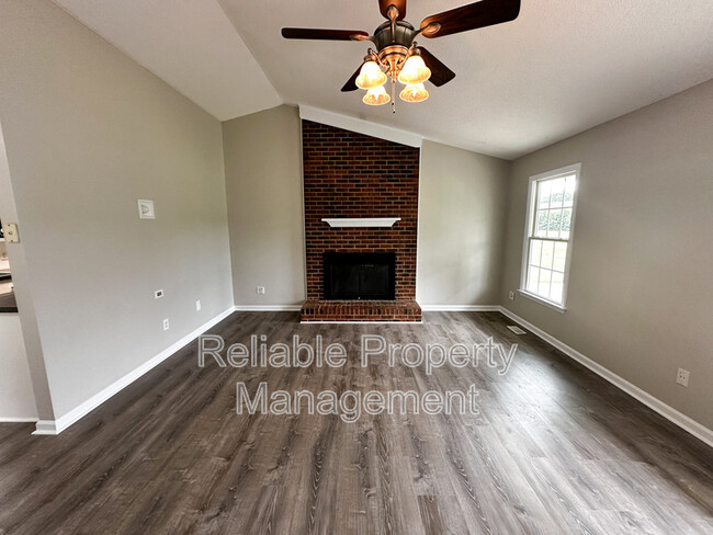 Building Photo - 9201 Woodthrush Court