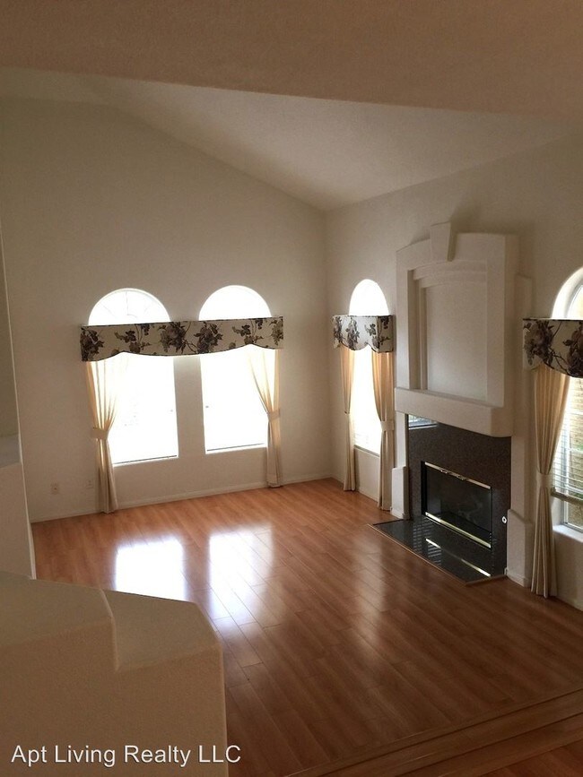 Building Photo - 4 br, 4 bath House - 4700 Laguna Vista Street