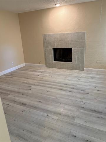 Foto del edificio - 705 Towne House Ln