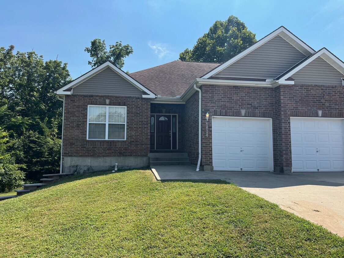 Primary Photo - 1814 Villa Dr