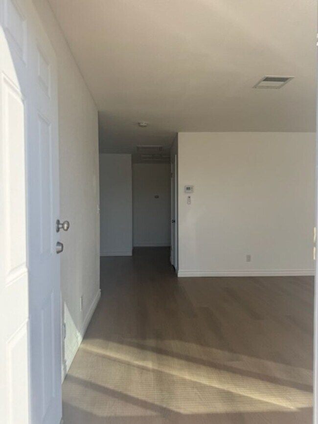 Foto del edificio - Cozy 2 Bedroom 1 Bathroom Home