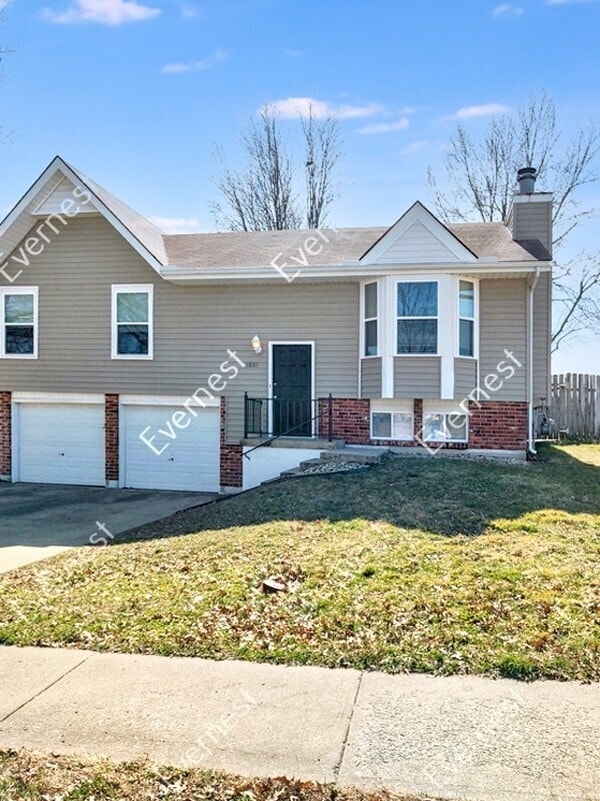 Primary Photo - Charming 4-Bedroom Home with Spacious Yard...