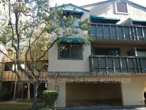 Building Photo - 5596 Makati Cir