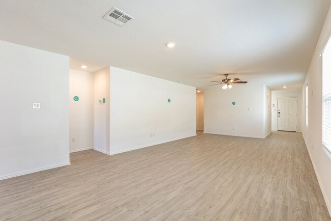Building Photo - 2927 Stigler Dr