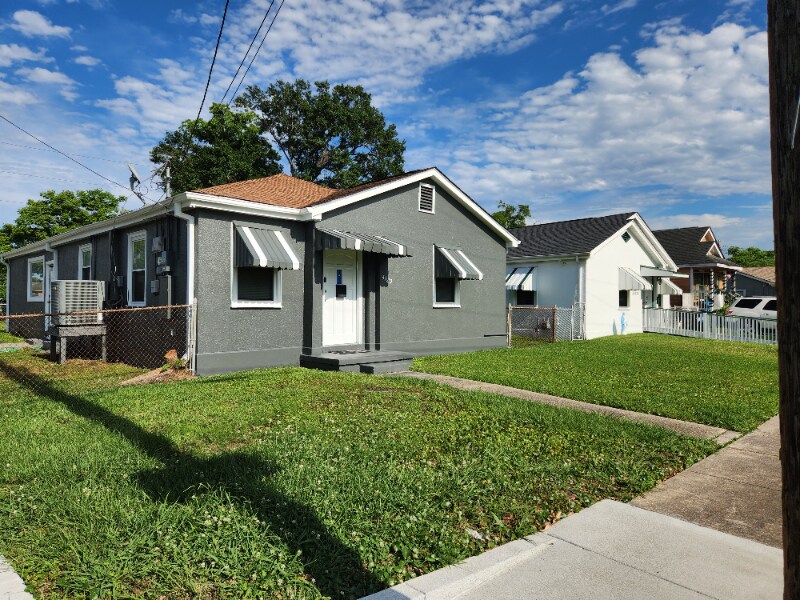 Primary Photo - 4326 St Anthony Ave