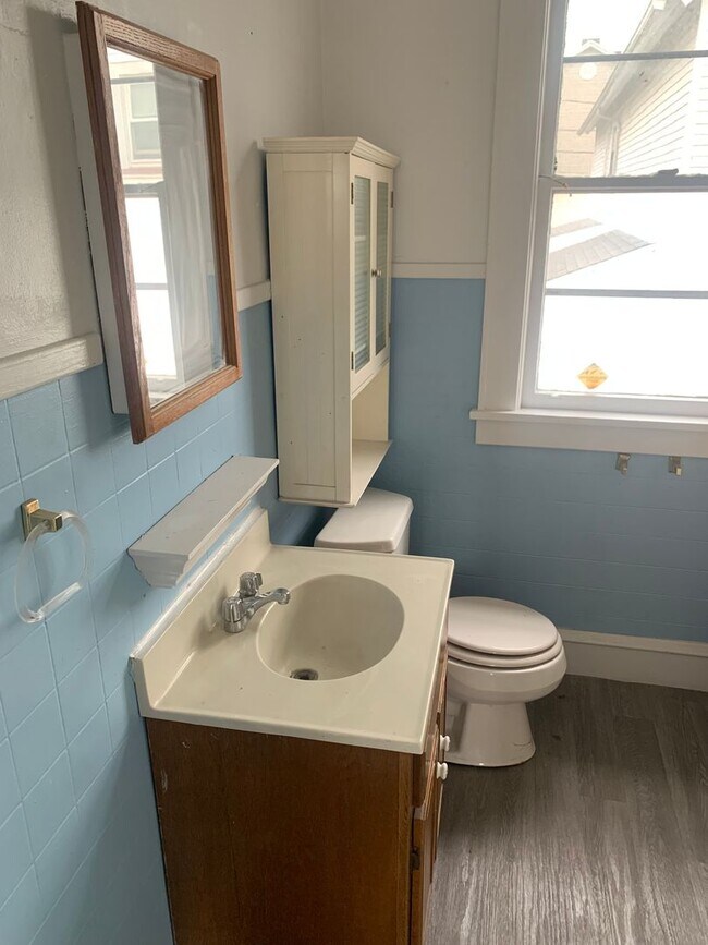 Foto del edificio - 511 E Elm St