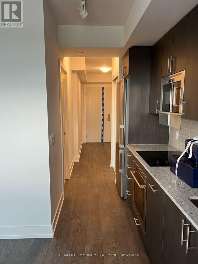 Photo du bâtiment - 2550 Simcoe St N