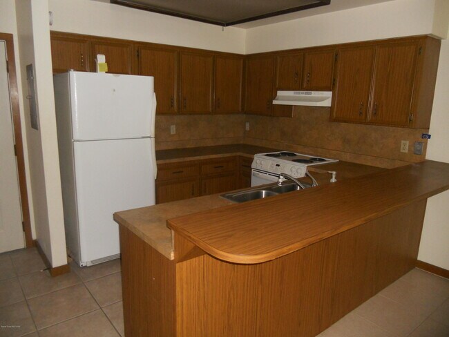 Foto del edificio - 870 N Cocoa Blvd