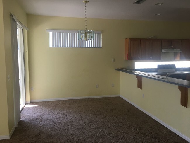 Building Photo - 4 br, 3 bath House - 2915 Sunset Lakes Blv...