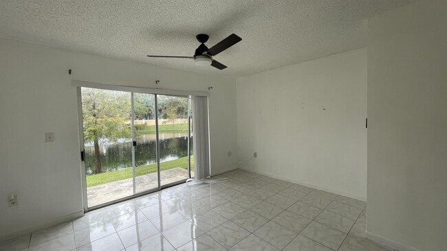 Building Photo - 3970 NW 90th Ave