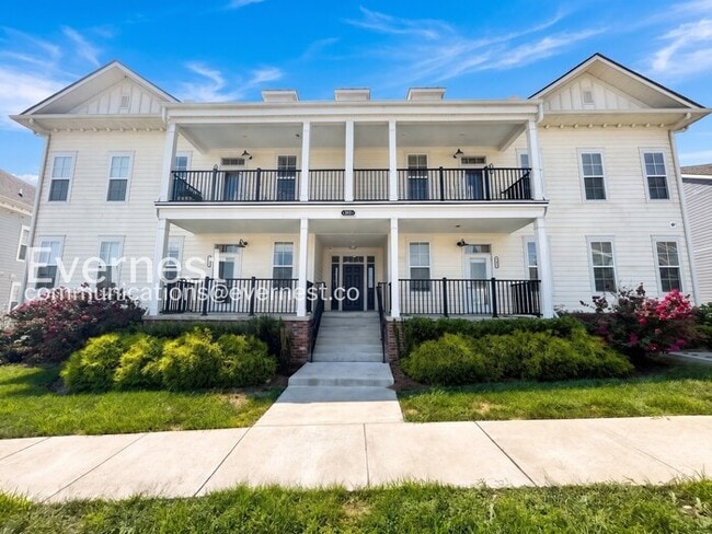 Building Photo - 828 Goswell Dr