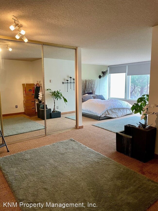 Building Photo - 2 br, 2 bath House - 32735 Seagate Dr #201