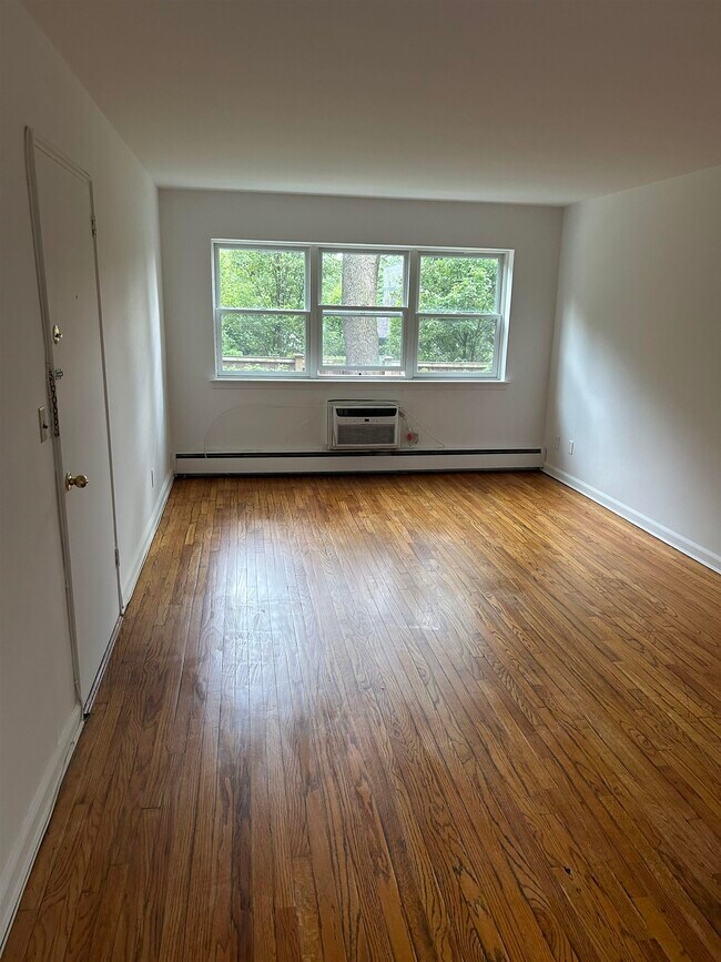 Foto del edificio - 513-515 Grand Ave