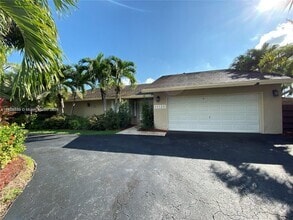 Building Photo - 11125 SW 127th Ct