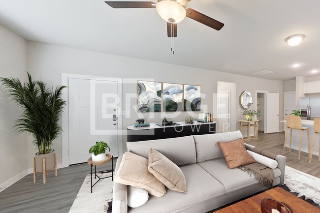 Building Photo - 325 Huisache St
