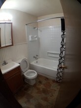 Interior Photo - Dragon Square III