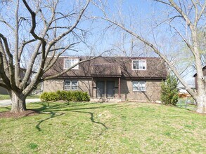 Building Photo - 1409 Joann St