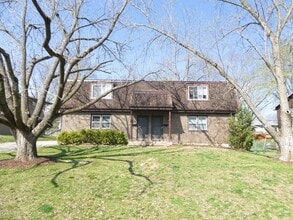 Building Photo - 1409 Joann St