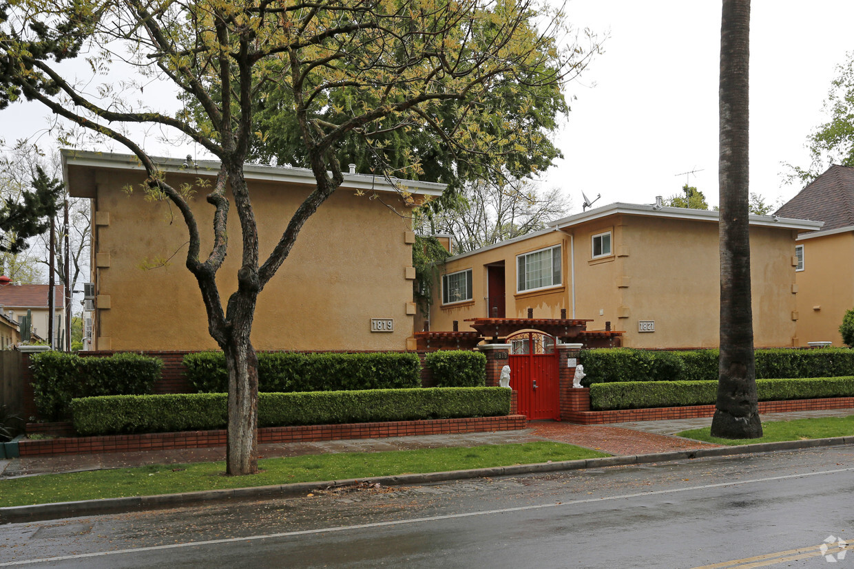 Building Photo - Boulevard Park Apartments