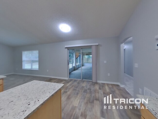Foto del edificio - 3163 Shadow Creek Rd