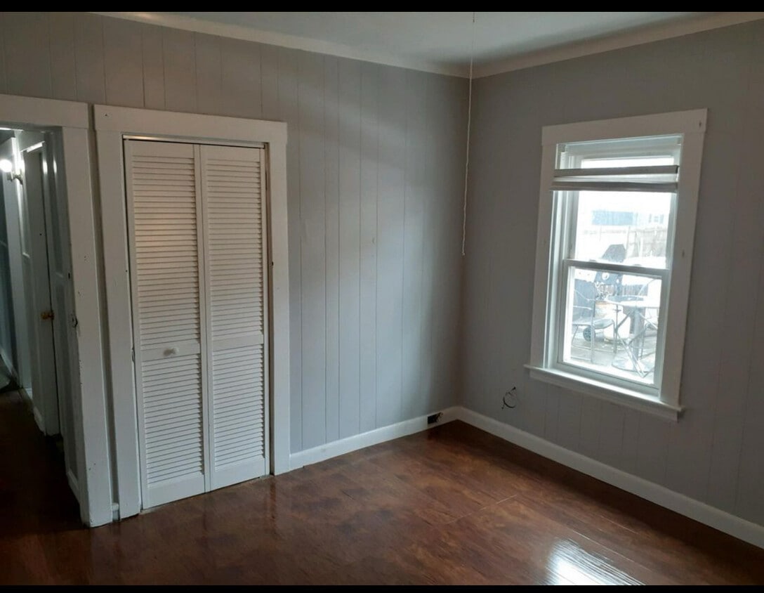 Building Photo - 51 W Park St