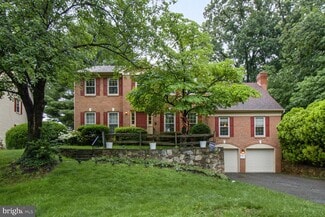 Building Photo - 8217 Lochinver Ln