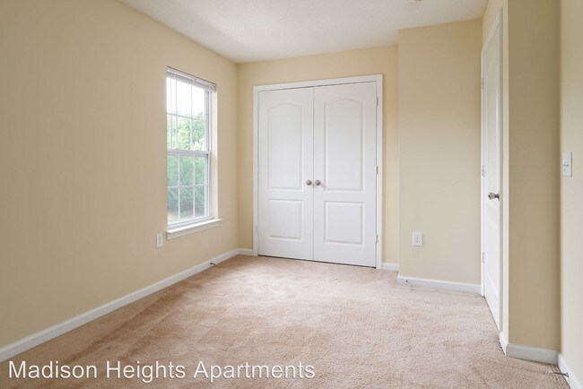 Foto del edificio - 2282 N Fayetteville St