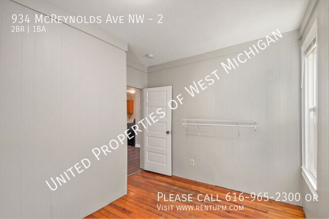 Foto del edificio - 934 Mc Reynolds Ave NW